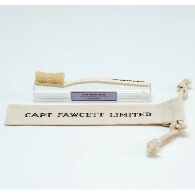 Зубная щетка Captain Fawcett
